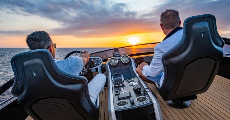 Sunseeker 65 Sport Yacht &ndash; Yl&auml;kannen supercool ohjaamo varastaa huomion - Video - Totalvene.fi