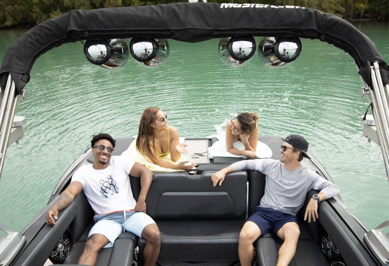 Fusion Apollo WB675 (2023&ndash;) &ndash; Piilotettavat venestereot - Ensiesittely - Totalvene.fi