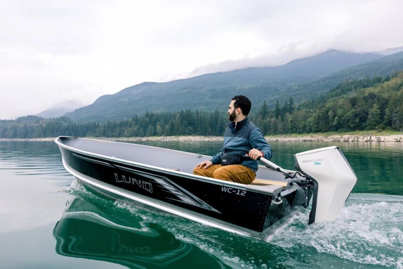 Mercury Avator 7.5e s&auml;hk&ouml;per&auml;moottori (2023&ndash;) &ndash; Ladattavien l&auml;ht&ouml;laukaus - Ensiesittely - Totalvene.fi