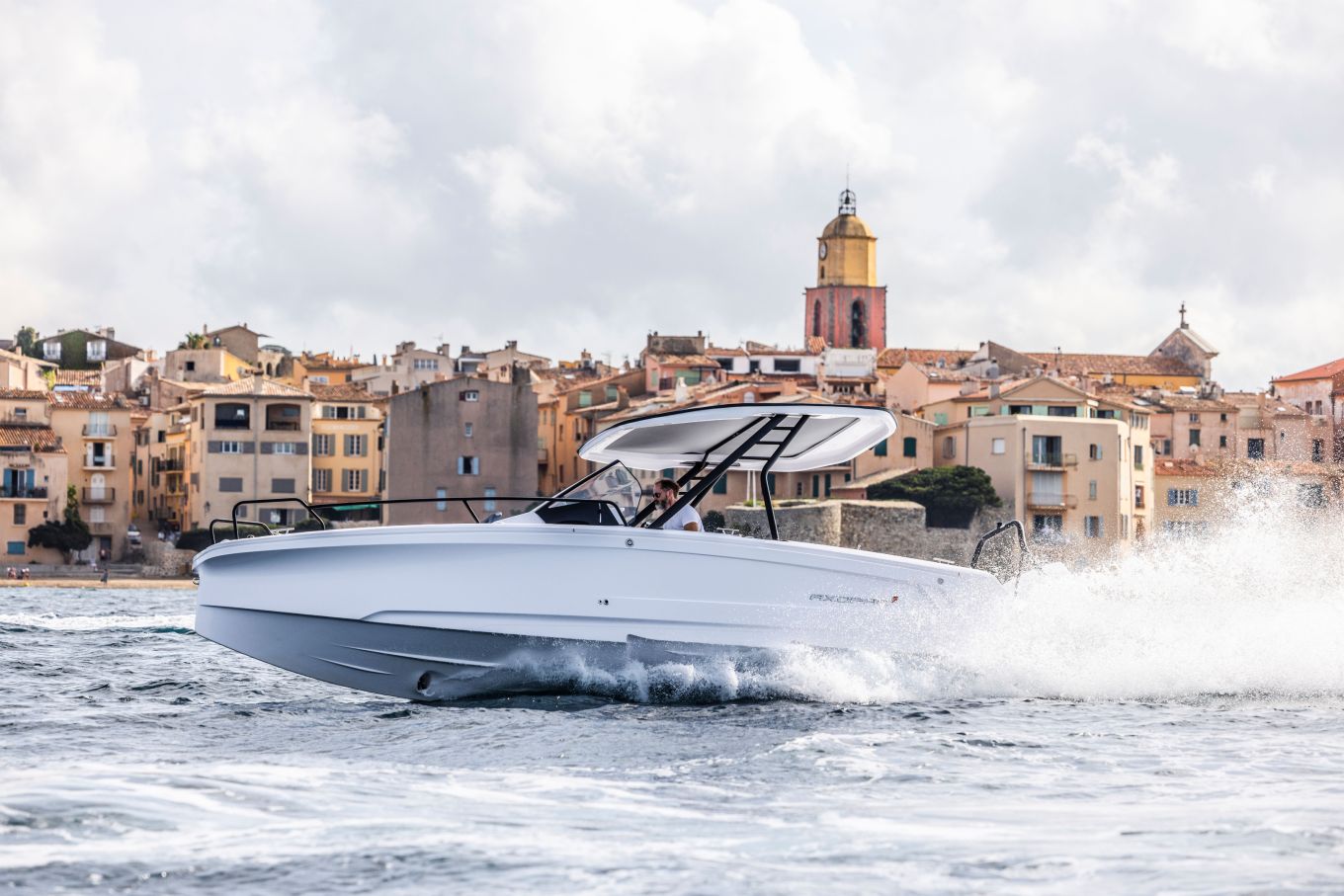 Axoparin ja Agapin maailmanvalloitus polkaistiin k&auml;yntiin &ndash; Uusi vuokrauspalvelu t&auml;hy&auml;&auml; horisonttiin - Uutinen - Totalvene.fi