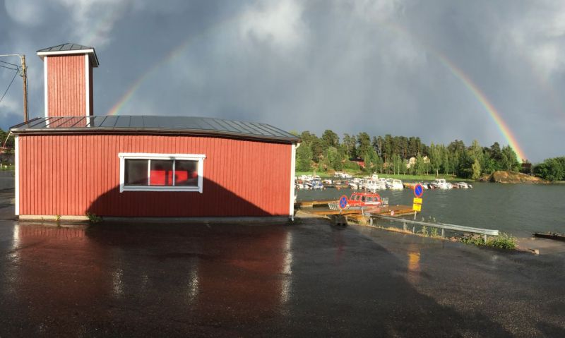 &ldquo;Halusivat vain p&auml;&auml;st&auml; ajelulle&rdquo; &ndash; Kev&auml;&auml;n ensimm&auml;iset venevarkaat tavoitettiin Sipoon Gumbostrandista - Uutinen - Totalvene.fi