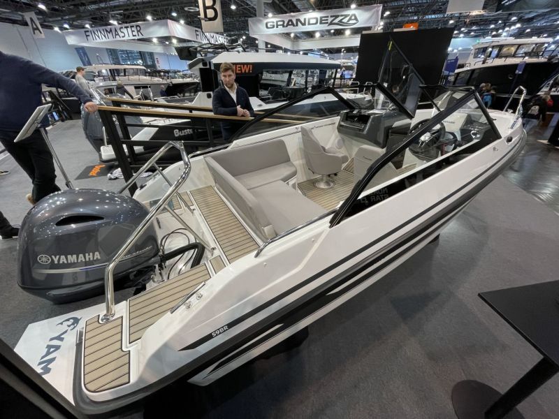 Boot D&uuml;sseldorf 2023: Yamarin 59 BR &ndash; Pyk&auml;l&auml;&auml; suurempi suosikki - Video - Totalvene.fi