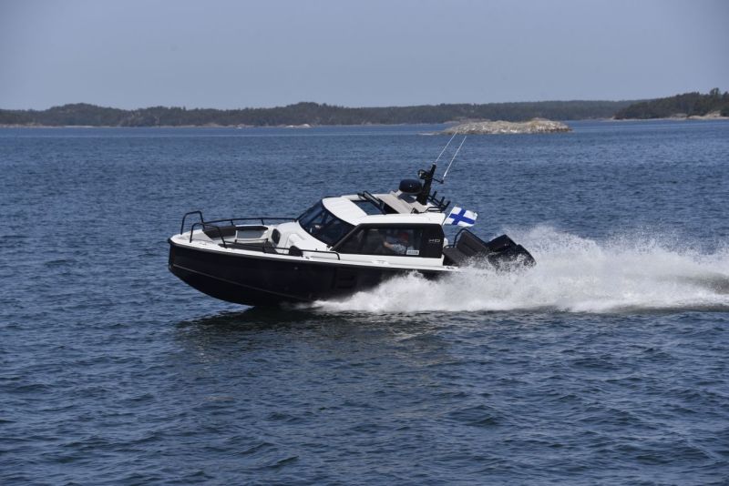 XO DFNDR 8 (2023&ndash;) &ndash; Pikalinja ulkosaaristoon - Video - Totalvene.fi