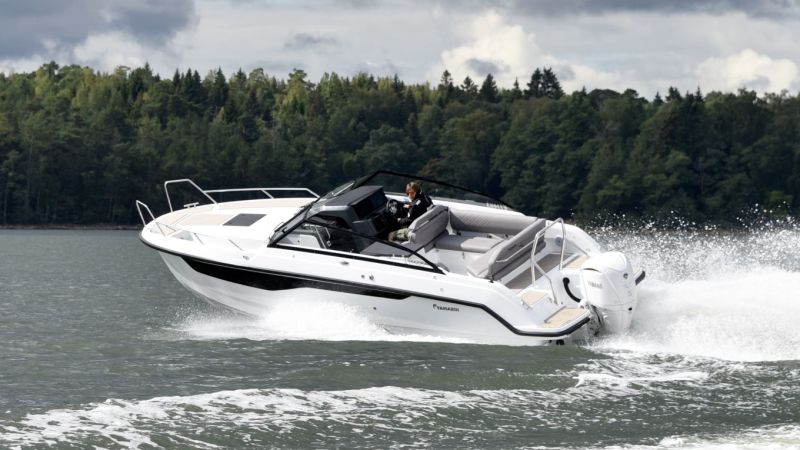 Yamarin 80 Day Cruiser (2024&ndash;) &ndash; Kansainv&auml;linen p&auml;iv&auml;- ja viikonloppukruiseri - Video - Totalvene.fi