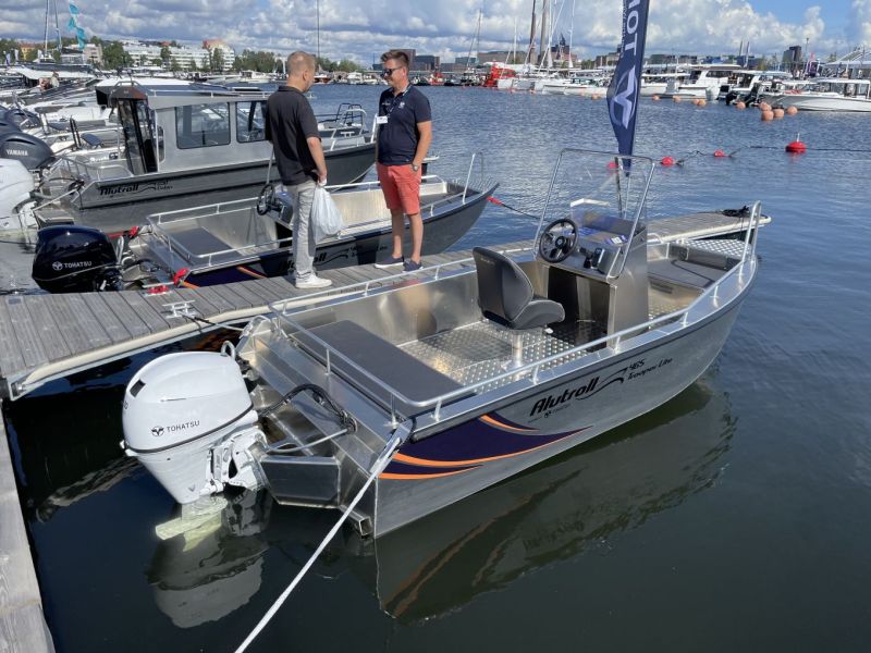 Alutroll 465 Trooper Lite (2025&ndash;) &ndash; Kevytversiot - Ensiesittely - Totalvene.fi