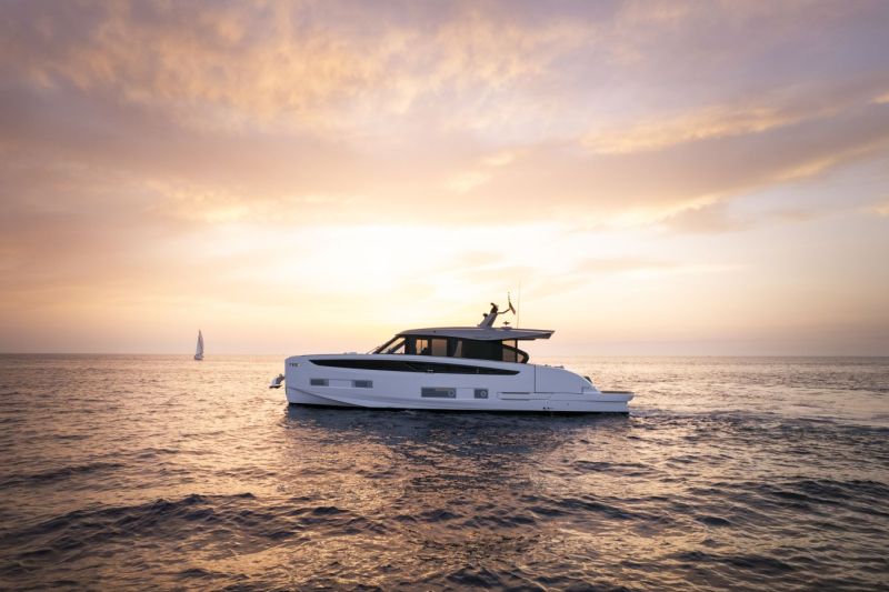 Azimut Seadeck 6 (2025&ndash;) &ndash; Italialaista avantgardea - Ensiesittely - Totalvene.fi