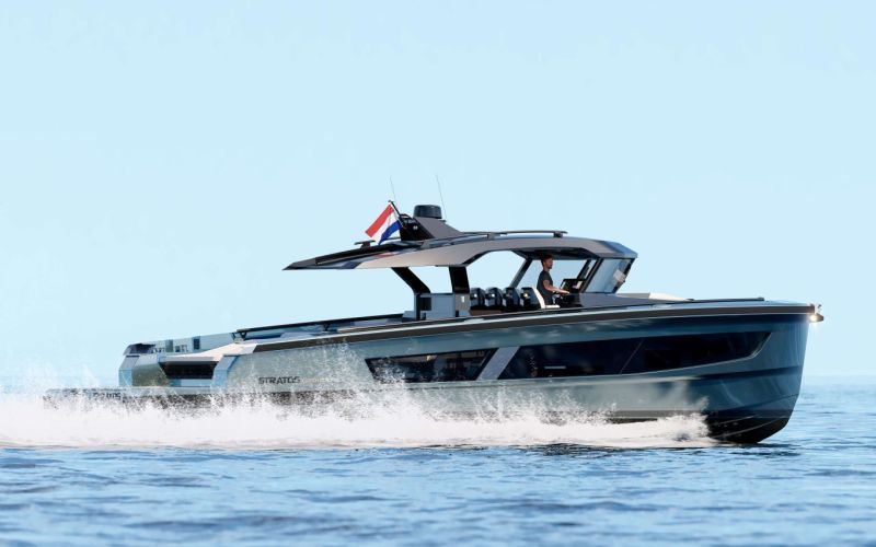  Stratos Yachts Dutch Built 50 (2024-) &ndash; Luokkansa merikelpoisin - Ensiesittely - Totalvene.fi