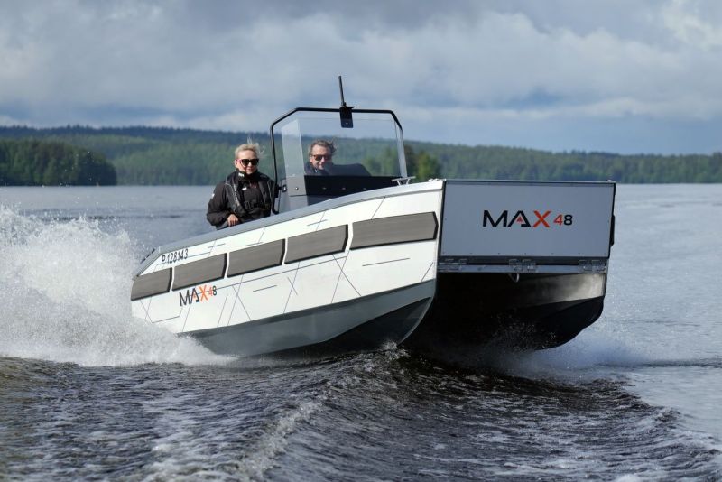 Max 48 (2023&ndash;) &ndash; Suosikkiluokan katamaraani - Kokeilu - Totalvene.fi
