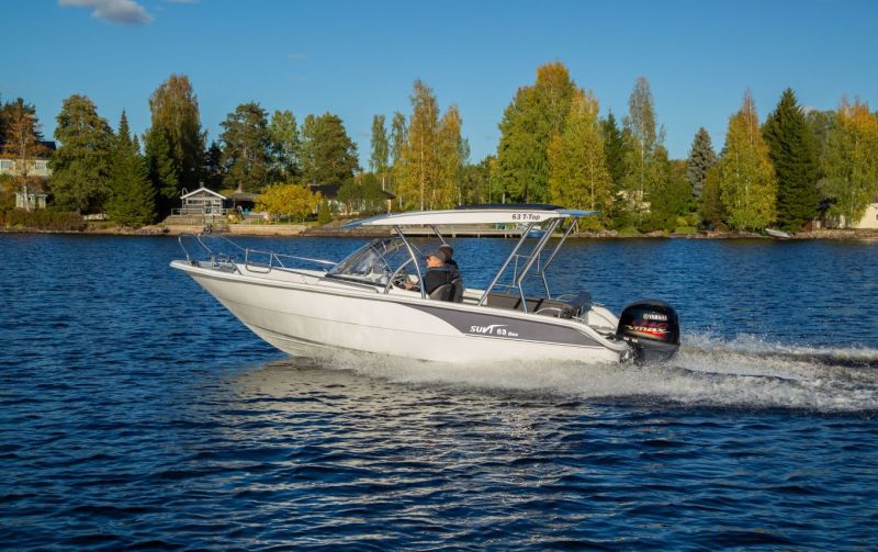 Suvi 63 T-Top (2025&ndash;) &ndash; Katseet katossa - Ensiesittely - Totalvene.fi