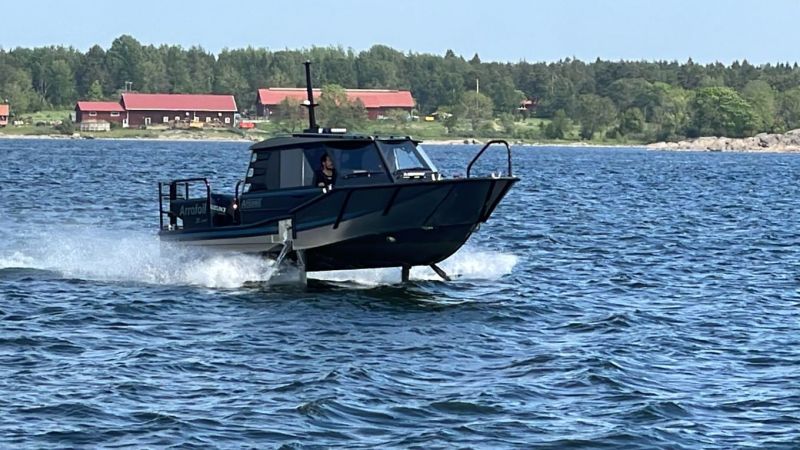 Arrofoil 25 Cabin prototyyppi (2024) &ndash; Foilaamalla paranee - Kokeilu - Totalvene.fi