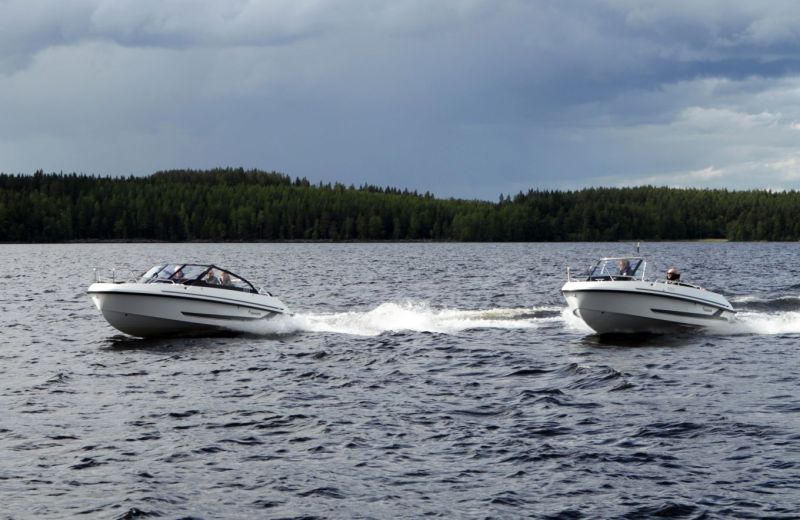 Yamarin 59 Side Console ja 59 Bow Rider (2023&ndash;) &ndash; Kahden kauppaa - Kokeilu - Totalvene.fi