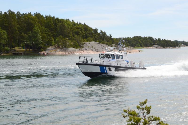 50-jalkainen moottorivene ajoi karille Taivassalossa  &ndash; Yksi loukkaantui, lapset evakuioitiin - Uutinen - Totalvene.fi