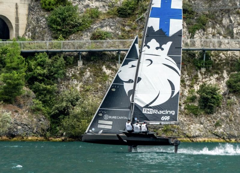 Suomalaismenestyst&auml; vauhtiluokassa &ndash;  Fin1Racingille hopeaa 69F-luokan EM-kisoissa - Uutinen - Totalvene.fi