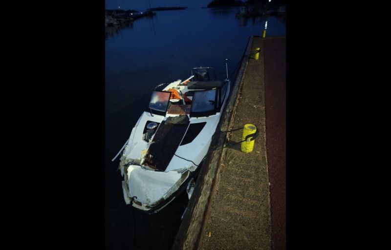 Alkoholilla ep&auml;ill&auml;&auml;n olleen osuutta onnettomuuteen &ndash; Vene t&ouml;rm&auml;si j&auml;&auml;poijuun y&ouml;ll&auml; - Uutinen - Totalvene.fi