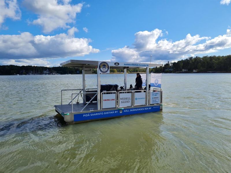 Tall Ships Races Turussa &ndash; Roska-Roope siivoaa pintaroskat Aurajoesta - Uutinen - Totalvene.fi