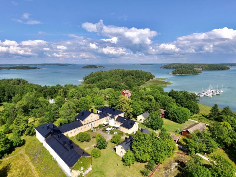 Elokuun menovinkki &ndash; Seiliss&auml; vietet&auml;&auml;n silakkap&auml;iv&auml;&auml;  - Uutinen - Totalvene.fi