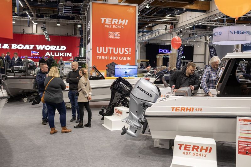 Vene 25 B&aring;t -messuille luvassa entist&auml; monipuolisemmin moottoriveneit&auml; &ndash; Busterit ja Yamarinit palaavat messuille muutaman poissaolovuoden j&auml;lkeen - Uutinen - Totalvene.fi