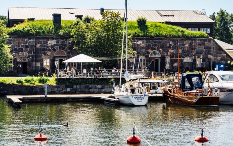 Vuoden vierasvenesatamat palkittiin Vene B&aring;t -messujen avajaisp&auml;iv&auml;n&auml; &ndash; Voittajiksi nousivat Suomenlinna ja V&auml;&auml;ksyn Meripaviljonki - Uutinen - Totalvene.fi