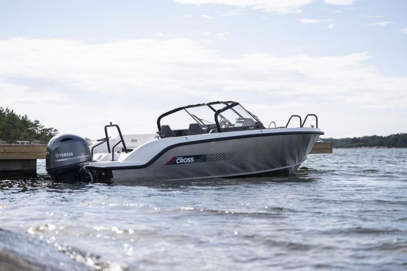 Yamaha Center Turku ja Vantaa j&auml;rjest&auml;&auml; lauantain&auml;yttelyit&auml; &ndash; Ensiesittelyss&auml; uusi Yamarin Cross 55 BR - Uutinen - Totalvene.fi