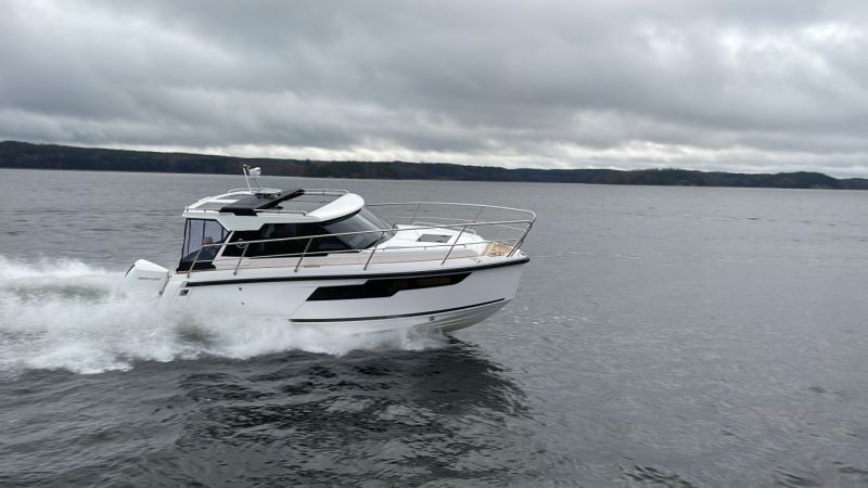 Koeajovideo: Aquador 250 HT (2023&ndash;) &ndash; Luokkansa suurin - Video - Totalvene.fi