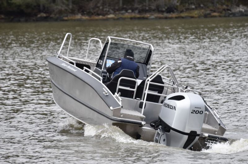 Silver Seahawk CCX (2024&ndash;) &ndash; Videoesittelyss&auml; Silverin uuden Seahawk-lippulaivan CCX-keskipulpettiversio - Video - Totalvene.fi