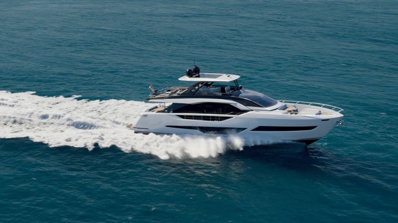 Ferretti Yachts 800 (2026&ndash;) &ndash; Yhdess&auml;oloa ja omaa rauhaa - Ensiesittely - Totalvene.fi