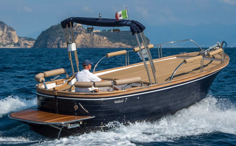 Cantiere Mim&igrave; Libeccio 8.5 Classic Wheel ja 7.5 WA (2025&ndash;) &ndash; Paluu tulevaisuuteen - Ensiesittely - Totalvene.fi