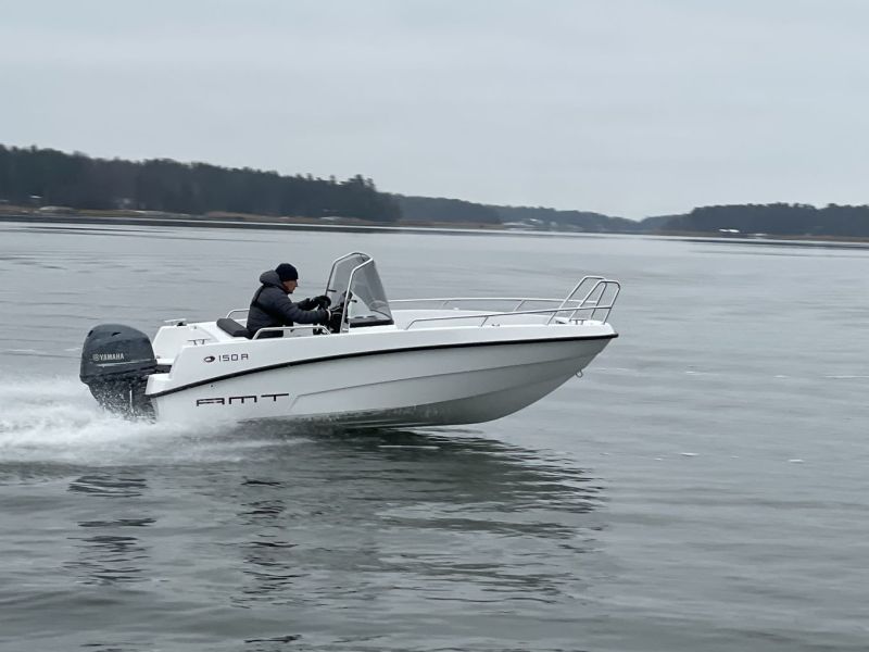 AMT 150 R (2025&ndash;) &ndash; Poikkeuksellisen p&auml;tev&auml; - Kokeilu - Totalvene.fi