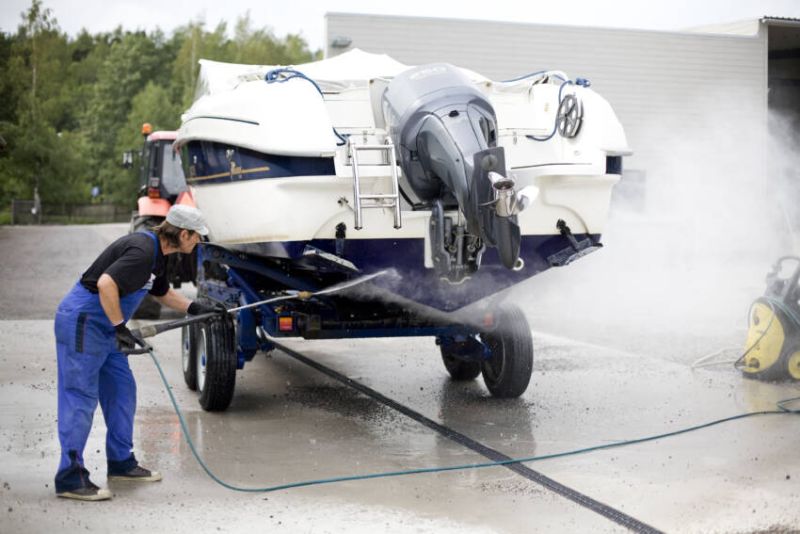 Pid&auml; Saaristo Siistin&auml; ry:n vinkit syyshuoltoon &ndash; Muista huomioida ymp&auml;rist&ouml; huolto- ja telakointit&ouml;iss&auml; - Näin se tehdään - Totalvene.fi
