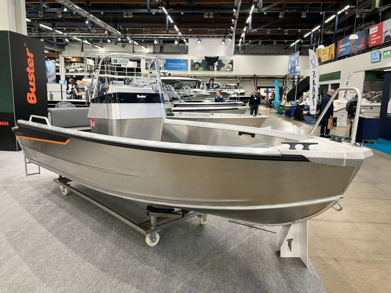 Vene 25 B&aring;t: AMT 150 R, Buster Mcc ja Sting 470 Pro &ndash; M&ouml;kkiveneluokan uudet oppilaat - Reportaasi - Totalvene.fi