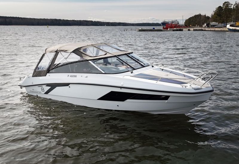 K&auml;ytetyn veneen esittely: Finnmaster T8 (2014&ndash;) &ndash; Ripe&auml; saaristokruiseri - Vaihtoveneet - Totalvene.fi