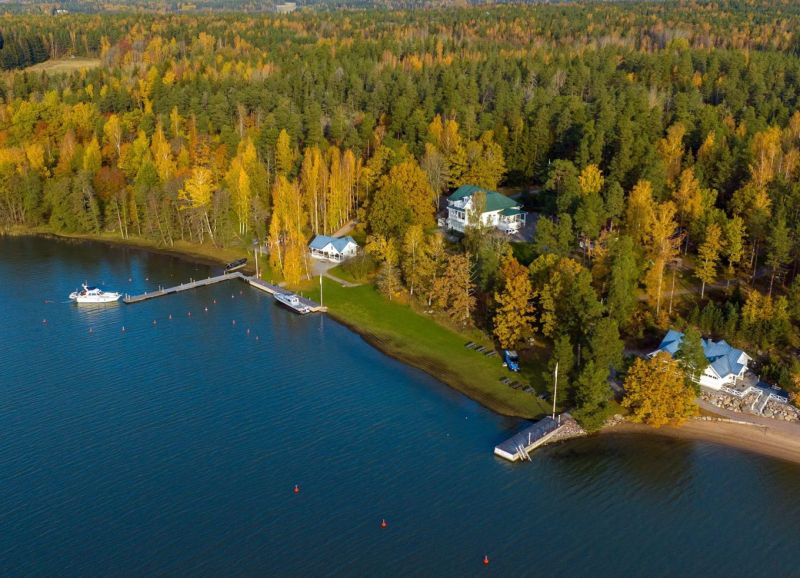 Is&auml;np&auml;iv&auml;, Villa Wolax 9.11.2025 &ndash; Kuusiston saaressa vietet&auml;&auml;n is&auml;np&auml;iv&auml;&auml; lounaan merkeiss&auml; - Uutinen - Totalvene.fi