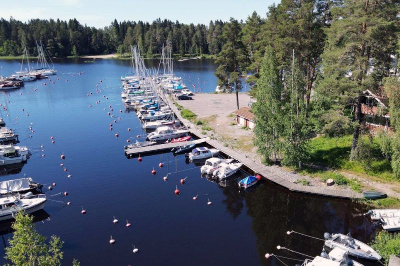 Veneen kev&auml;thuolto k&auml;yntiin  &ndash; Muistilista turvalliseen kauden aloitukseen - Näin se tehdään - Totalvene.fi