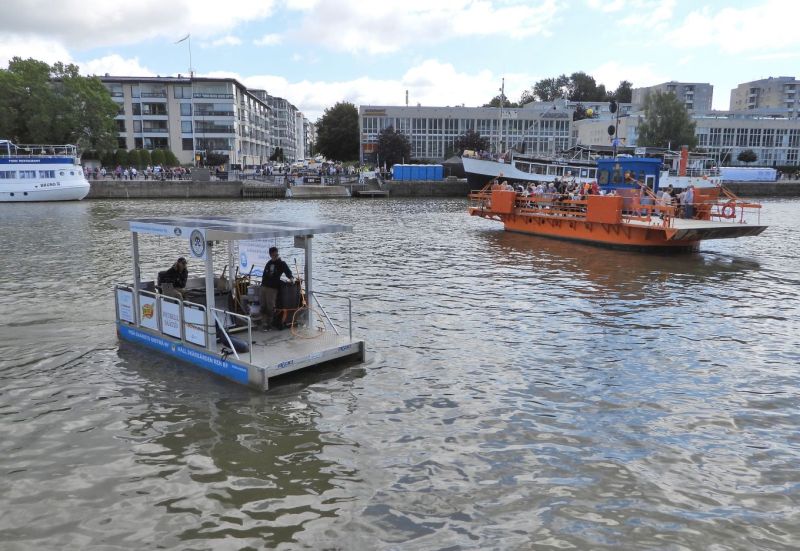 Aurajoessa virtaa muovia, nikotiinipusseja ja paperiroskaa &ndash; Nikotiinipussien roskam&auml;&auml;r&auml; kasvanut nopeasti - Uutinen - Totalvene.fi