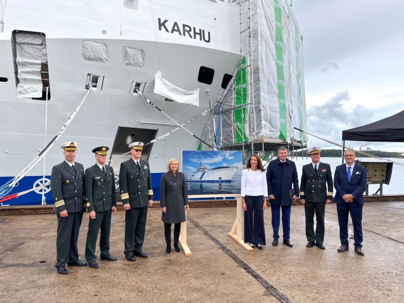 Rajavartiolaitoksen uusi alus sai kasteen &ndash; Ensimm&auml;inen ulkovartiolaivan nimeksi tuli Karhu - Uutinen - Totalvene.fi