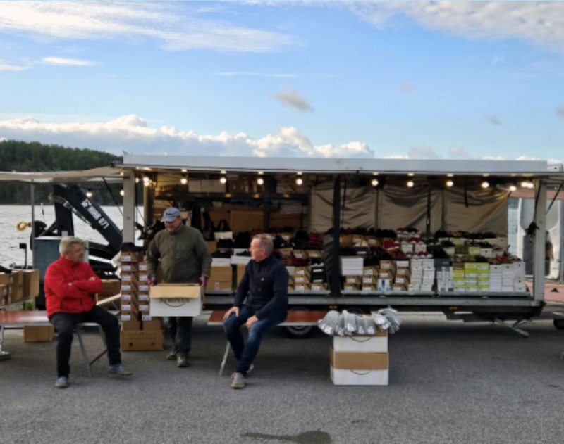 Sadonkorjuujuhlat, R&ouml;&ouml;l&auml;n sillisatama, 13.9.2025 &ndash; Sadonkorjuujuhlat tuovat syksyn tunnelman R&ouml;&ouml;l&auml;&auml;n - Uutinen - Totalvene.fi