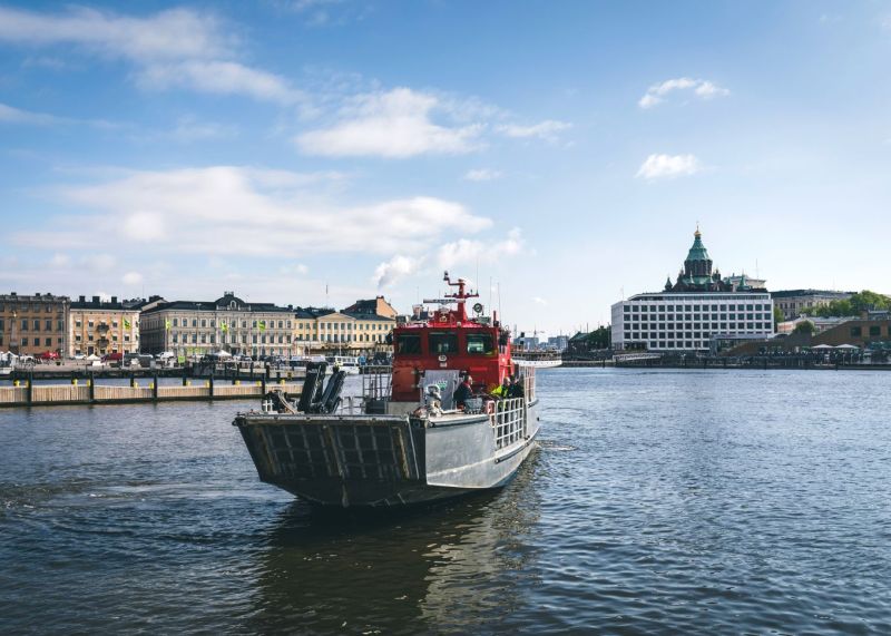 Helsingin rantavesien siivous alkoi poikkeuksellisen aikaisin  &ndash; Staran kaikki alukset on laskettu vesille - Uutinen - Totalvene.fi