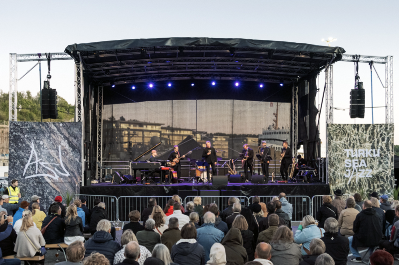 Turku Sea Jazz 30.7.&ndash;2.8.2025 &ndash; Turku Sea Jazzin ohjelmassa kansainv&auml;list&auml; v&auml;ri&auml; ja soulin sykett&auml; - Uutinen - Totalvene.fi