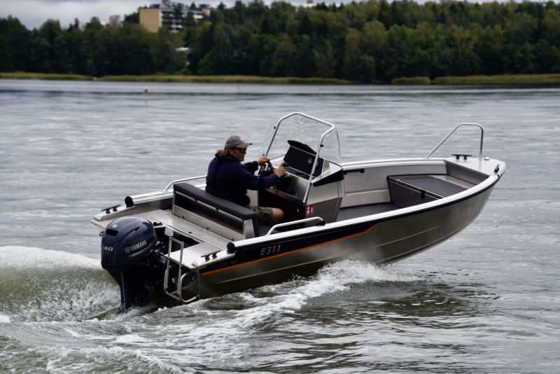 Buster Mcc (2025&ndash;) &ndash; K&auml;tev&auml; ja p&auml;tev&auml; - Video - Totalvene.fi