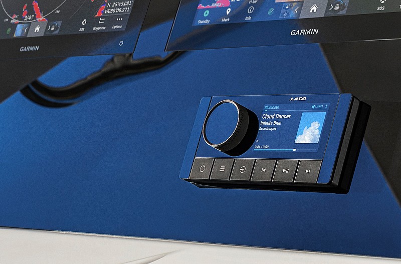 JL Audio A60 -soittimet ja M200-kaiuttimet (2027&ndash;) &ndash; Garmin uudistaa vene&auml;&auml;nentoiston - Ensiesittely - Totalvene.fi
