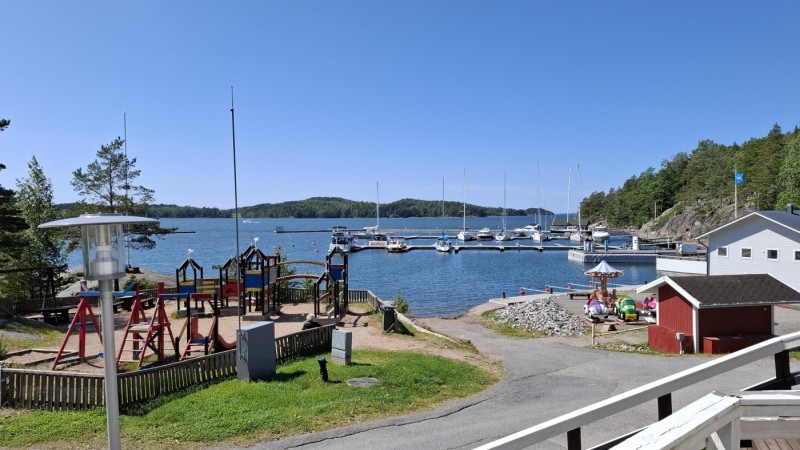 Airisto Marina, Parainen &ndash; &rdquo;Luo aamuaurinko kimmelt&auml;&auml;n taas laineille Airiston&rdquo; - Reportaasi - Totalvene.fi