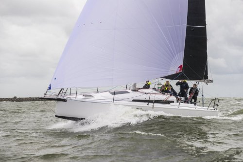 Beneteau First 30 (2025-) &ndash; Uuden lajin airut - Testi - Totalvene.fi