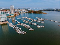 Veritas hakee Boat Store Finlandia konkurssiin &ndash; K&auml;r&auml;j&auml;oikeus p&auml;&auml;tt&auml;&auml; Boat Store Finlandin k&auml;ynniss&auml; olevan saneerausmenettelyn jatkosta perjantaina 28.8.2026 - Uutinen - Totalvene.fi