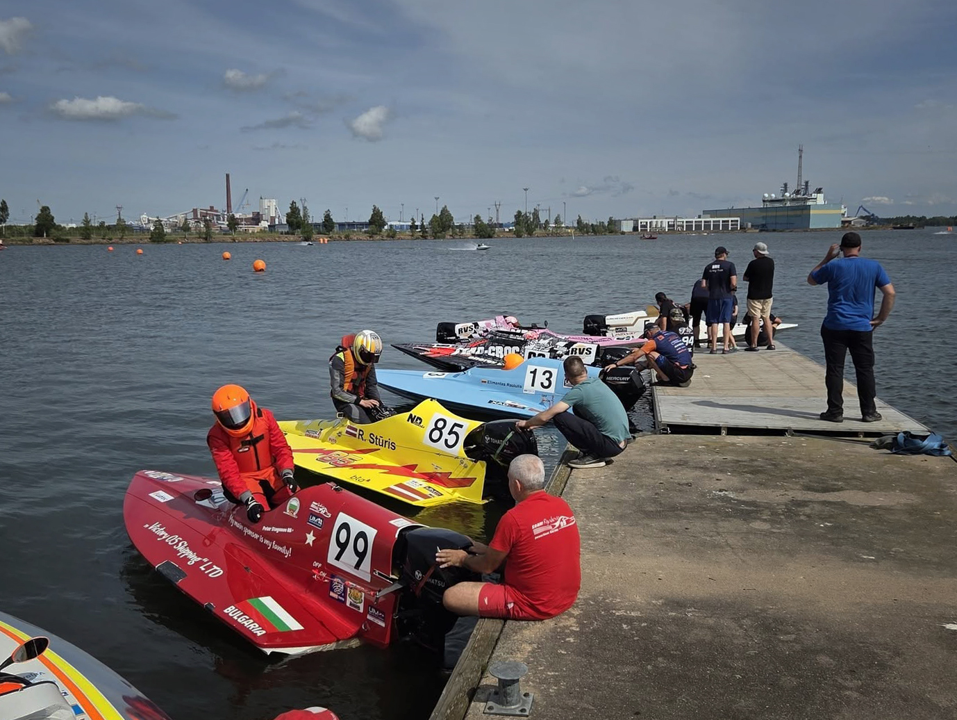 Vakava onnettomuus vesill&auml; &ndash; Mies kuoli Kotka PowerBoat Racessa - Uutinen - Totalvene.fi