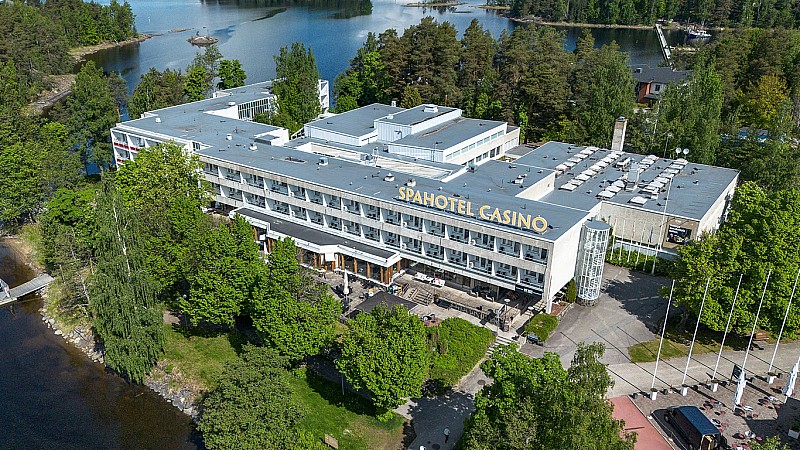Spahotel Casino myynniss&auml; ilman pohjahintaa &ndash; Vuoden 2026 vierasvenesataman toiminnalle etsit&auml;&auml;n jatkajaa - Uutinen - Totalvene.fi