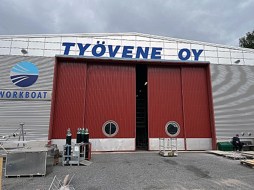 Uudenkaupungin Ty&ouml;veneelle takaisku &ndash; Belgian SWATH-alushankinta on keskeyetty - Uutinen - Totalvene.fi