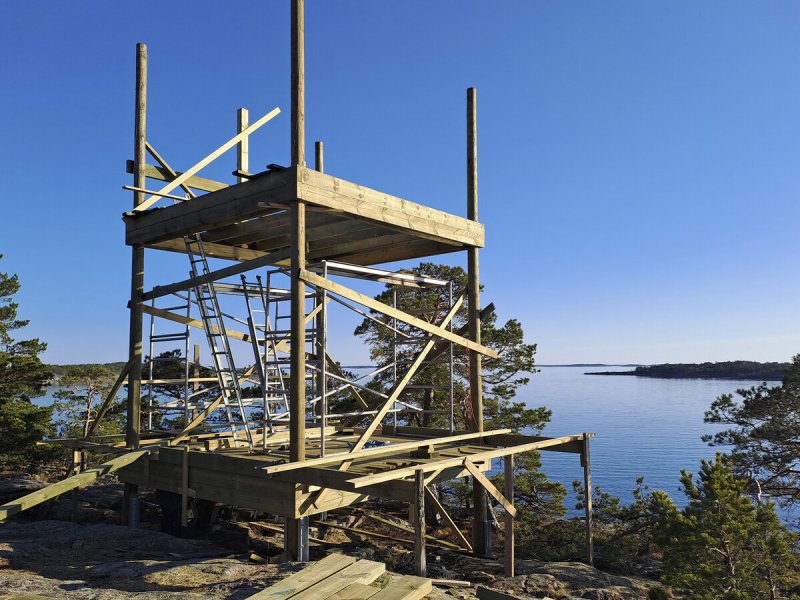 Luontotorni nousee Vuosnaisiin &ndash; Uusi vierailukohde veneilij&ouml;ille Kustaviin - Uutinen - Totalvene.fi
