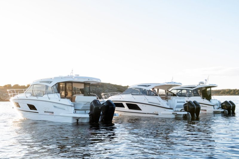 Grandezza 34 Outboard (2026&ndash;) ja Grandezza 37 Outboard (2025&ndash;) &ndash; Moottorit esill&auml; - Video - Totalvene.fi