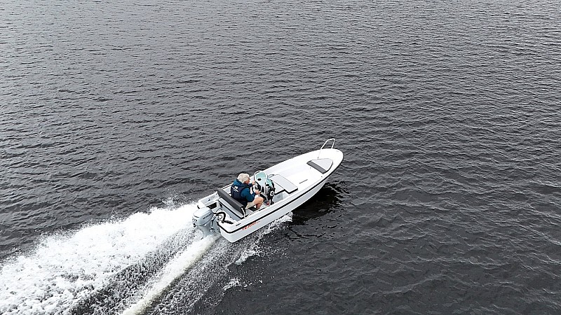 Terhi 400 CC (2026&ndash;) &ndash; Ilahduttava taskuraketti - Video - Totalvene.fi